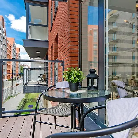 Apartamenty Wyspa Spichrzow Gdansk Exterior photo